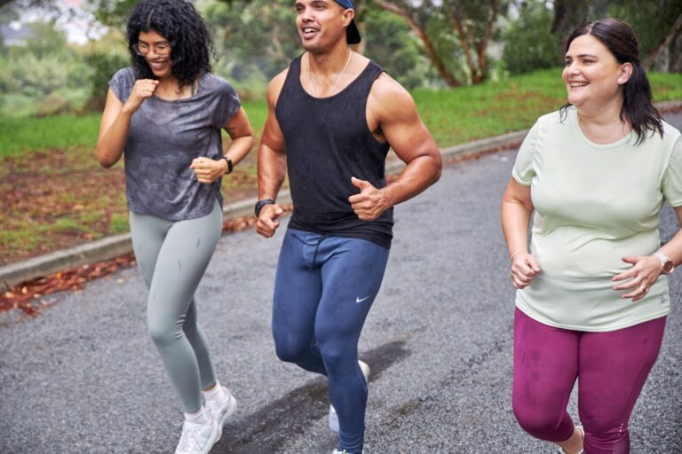 Person running outdoors representing the link between cardiovascular fitness and longevity