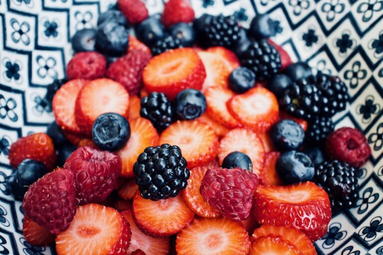 Fresh strawberries and other berries rich in fisetin and quercetin for longevity