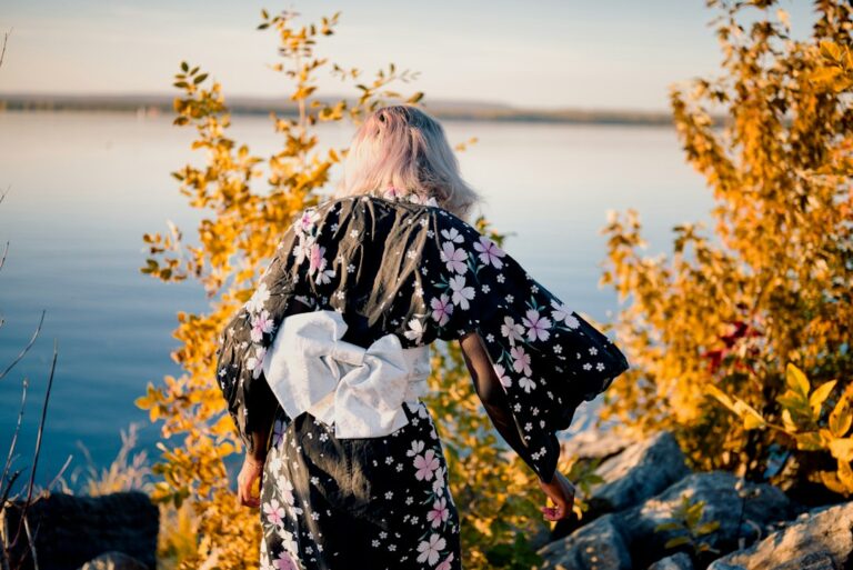 Older woman with clear focus outdoors, illustrating the research on spermidine for brain health and cognitive aging